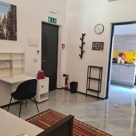 Bibi Appartamento A Due Passi Dal Tribunale Centro Palermo Exteriör bild